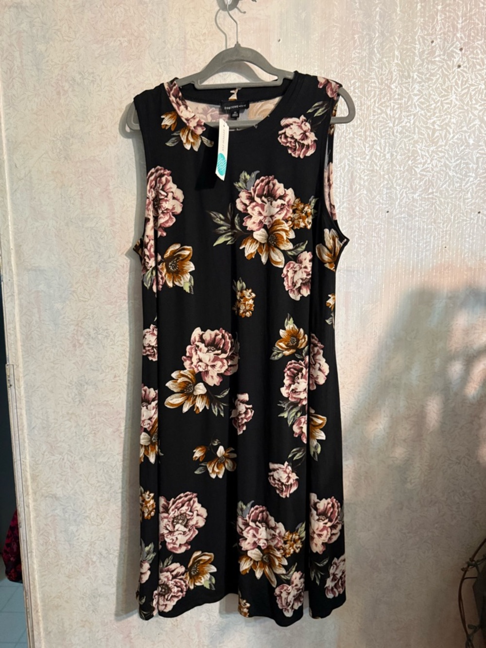 Fortune & Ivy Sleeveless Black Midi Dress with Pink & Mustard Floral Print 2X
